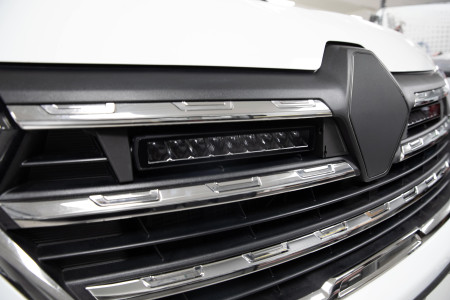 Barra LED empotrada Renault Trafic 2022-