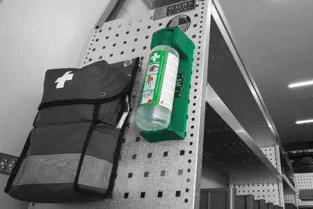 Productos del ámbito de la seguridad como protección antirrobos, alarmas y extintores para su furgoneta